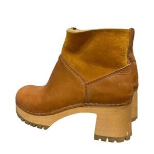 Swedish Hasbeens Shearling-Lined Leather Clog Boots Wood Heel 37